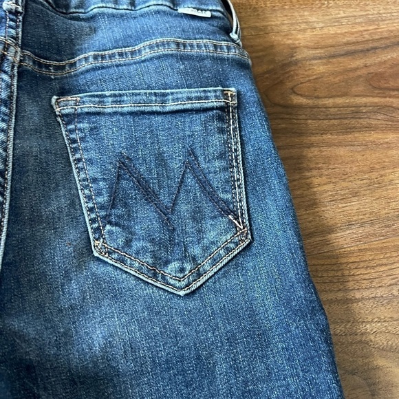 Mother The High Waist Looker Jeans in Teaming Up - Picture 11 of 12